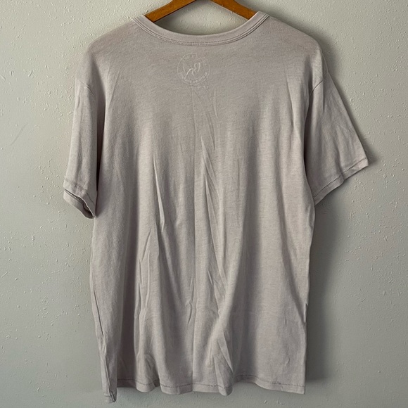 Breck & Vale Crawfish Boil Louisiana Light Tan Cream Tee Size Large - Picture 8 of 8